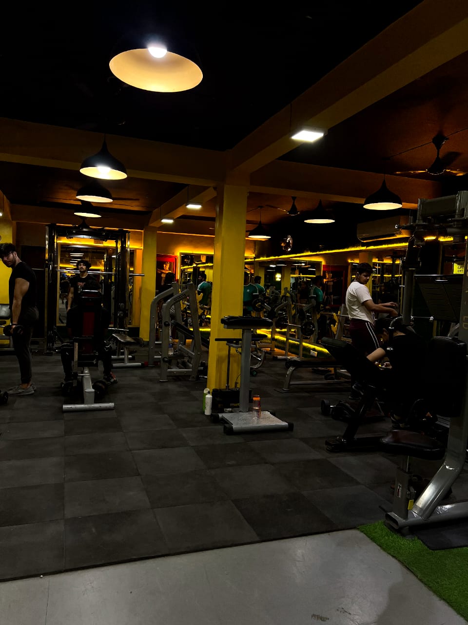 Absolute Fitness Malviya Nagar Best Discounts By Advicefit